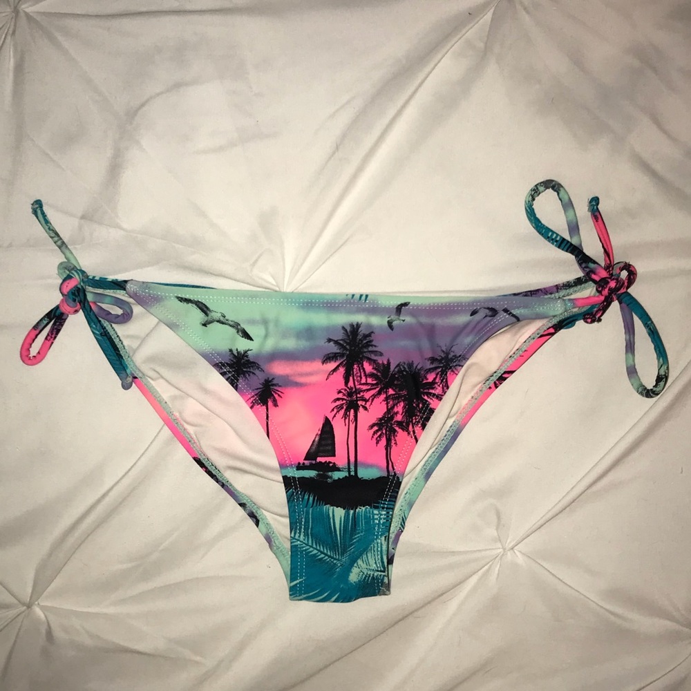 2 Bathing Suits